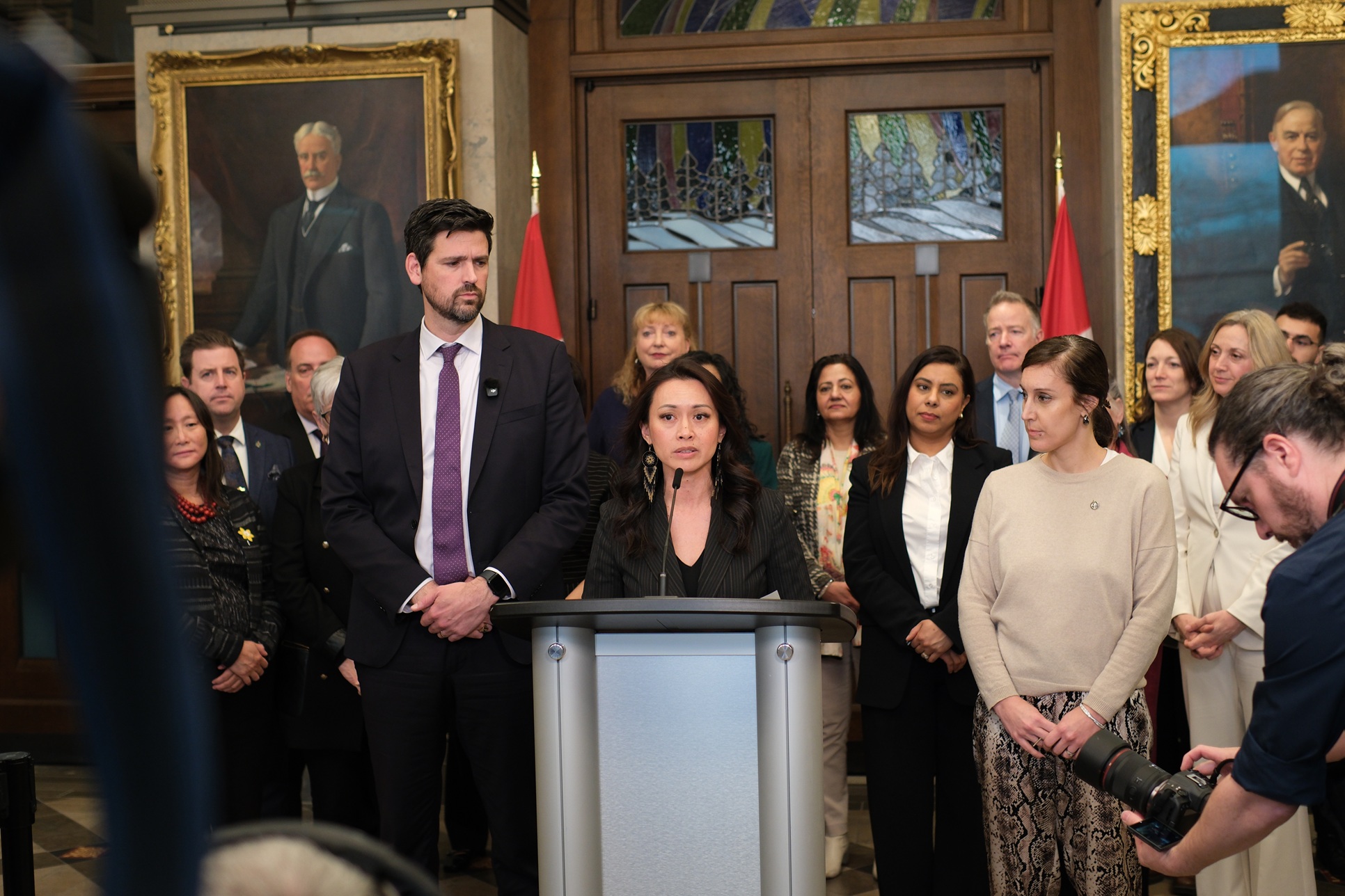 Le ministre Fraser annonce des mesures de soutien aux personnes victimes et survivantes d'actes criminels